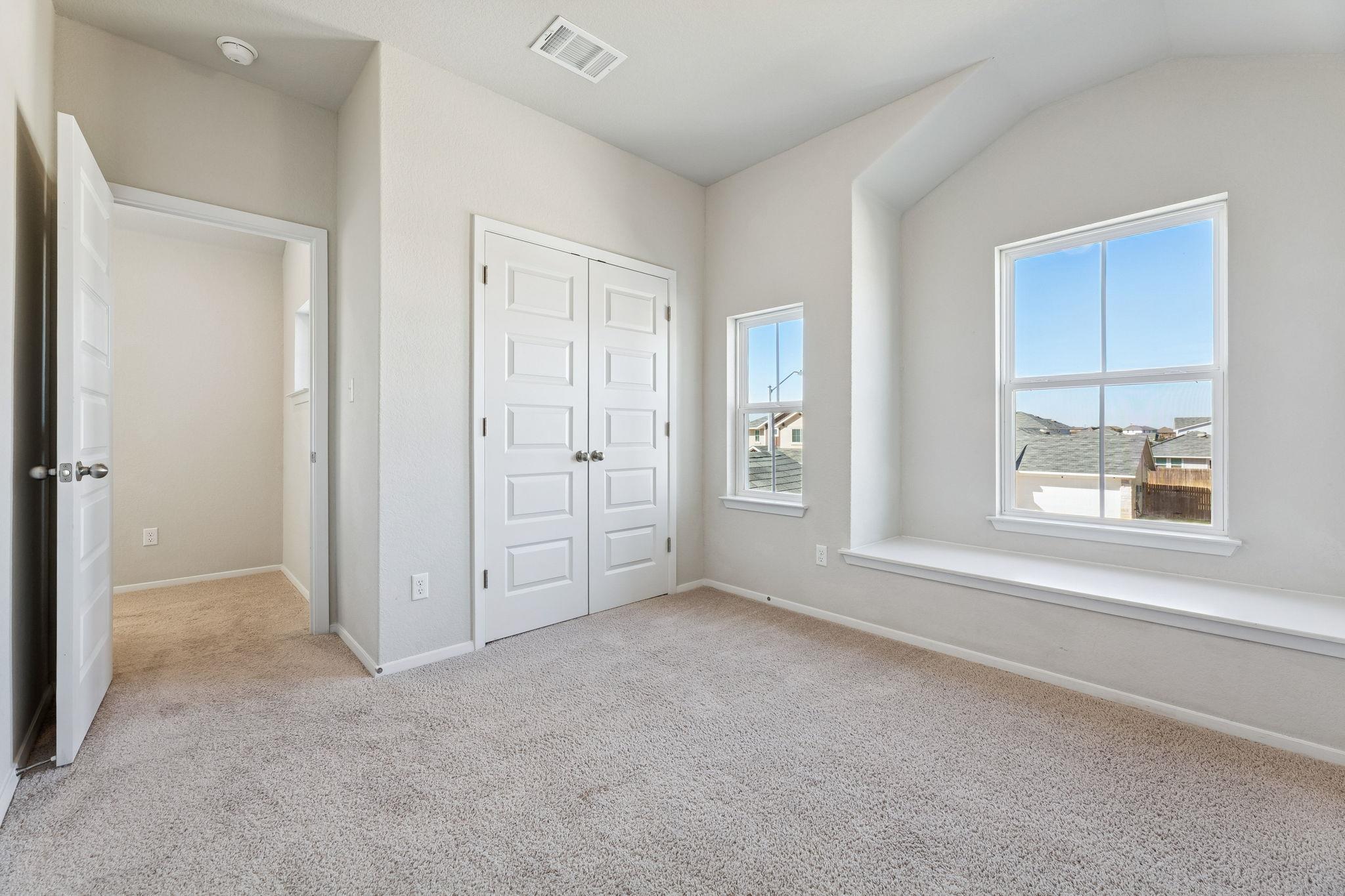 316 Insider Loop Elgin TX 78621