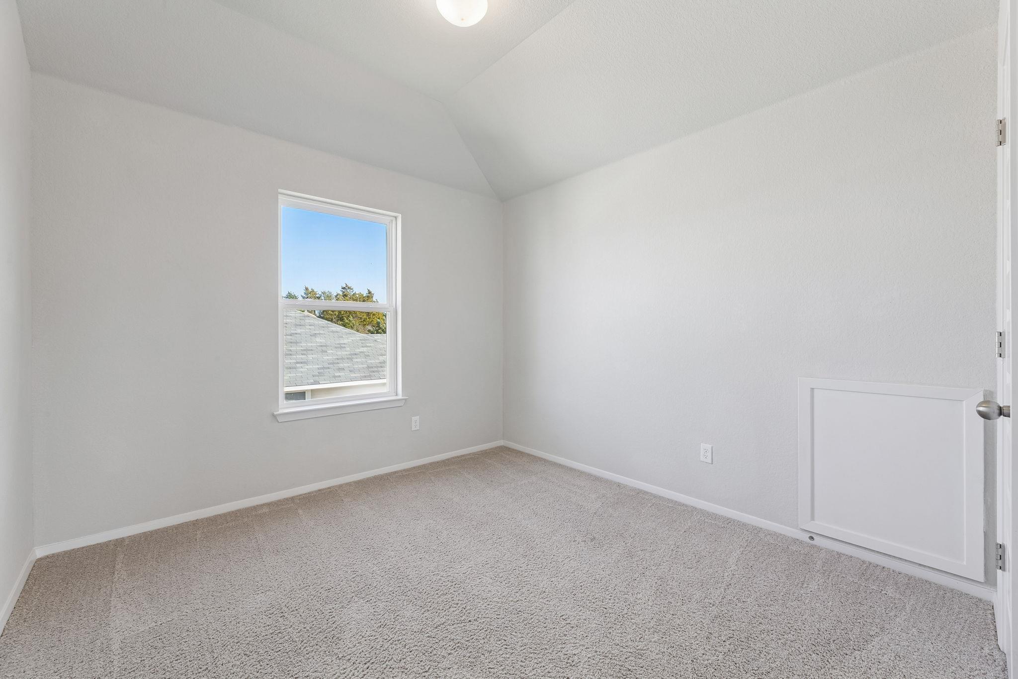 316 Insider Loop Elgin TX 78621