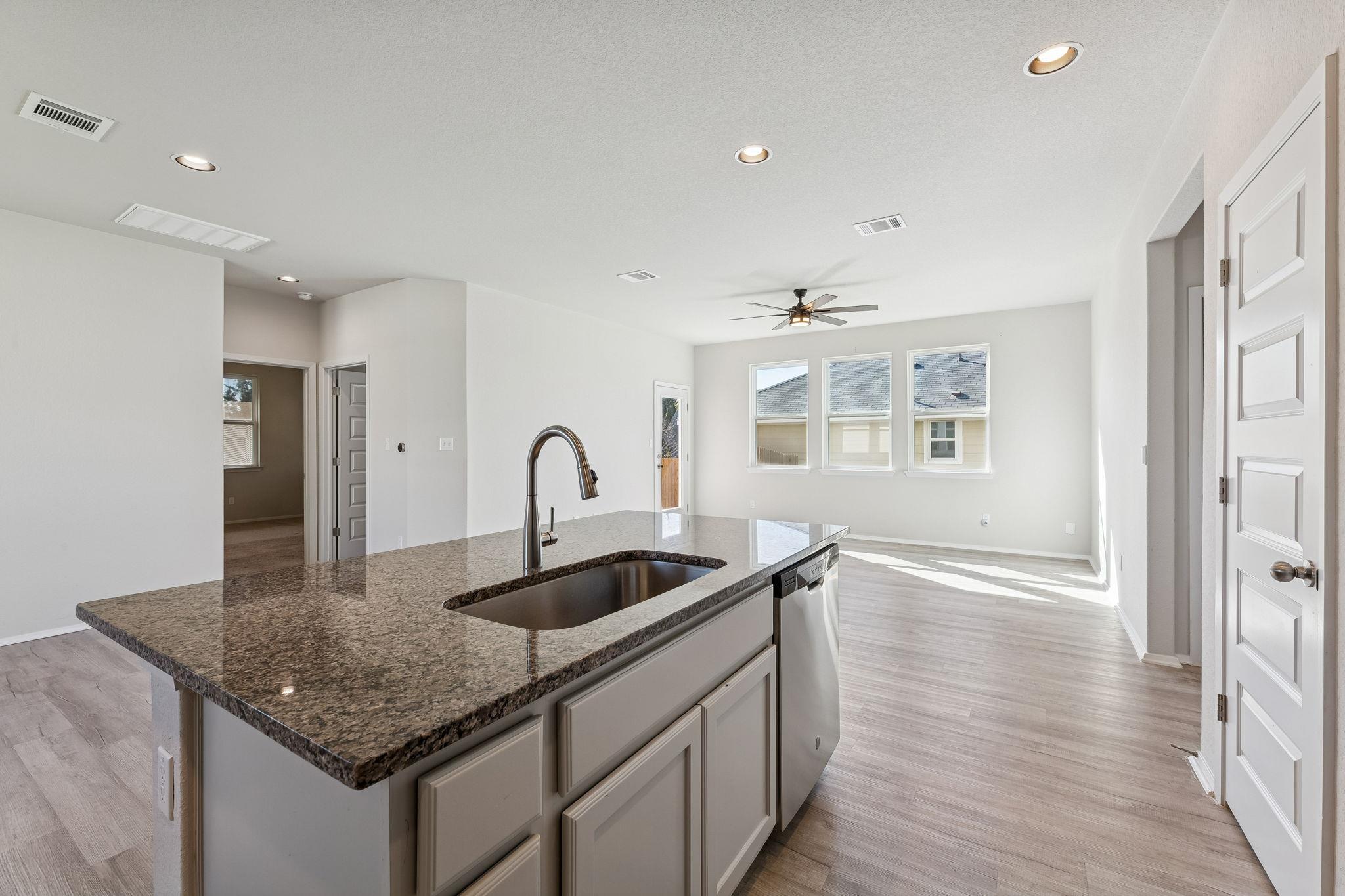 316 Insider Loop Elgin TX 78621