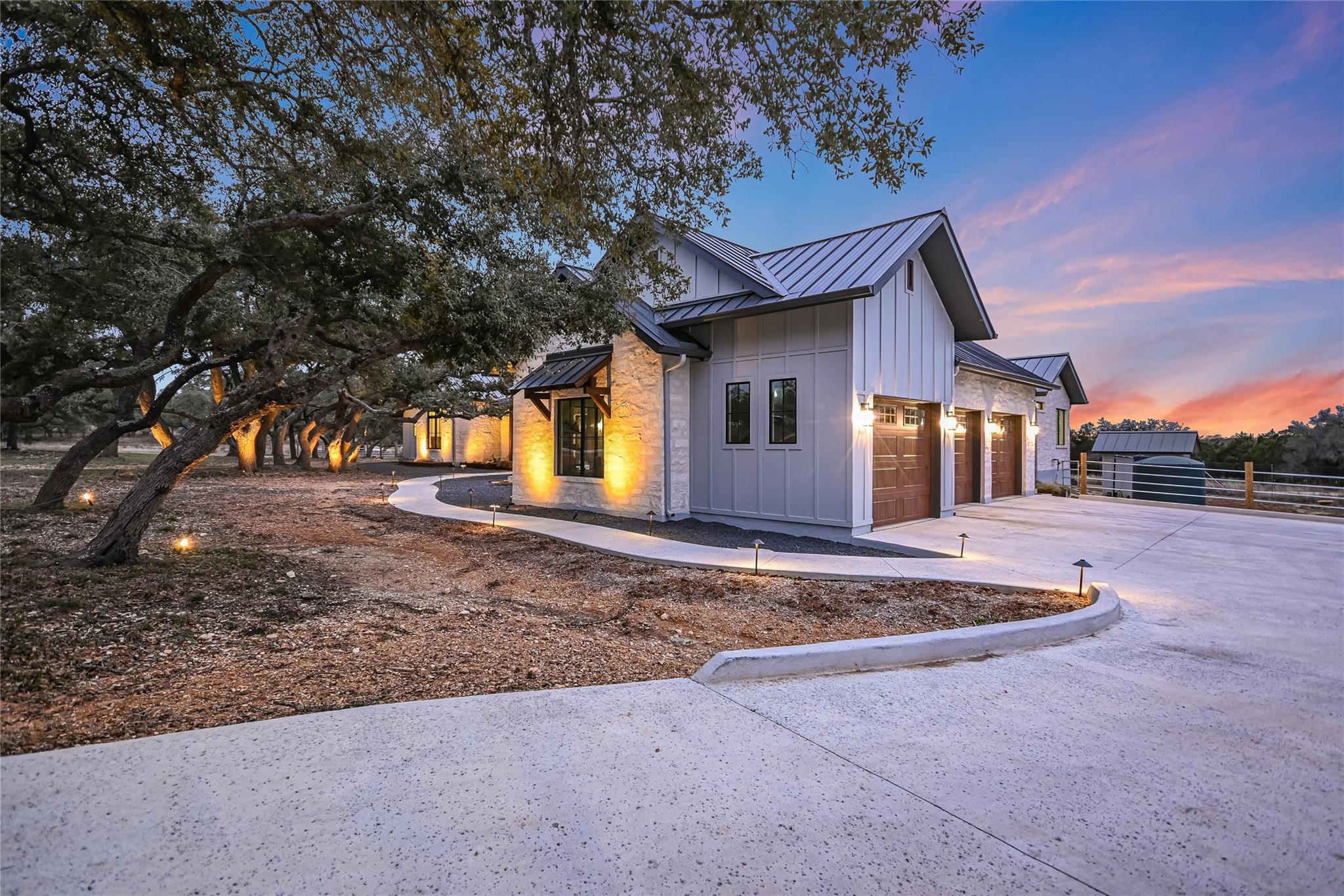 207 Gwendolyns Trail Wimberley TX 78676