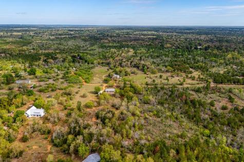 185 E Broken Tree Lane Smithville TX 78957