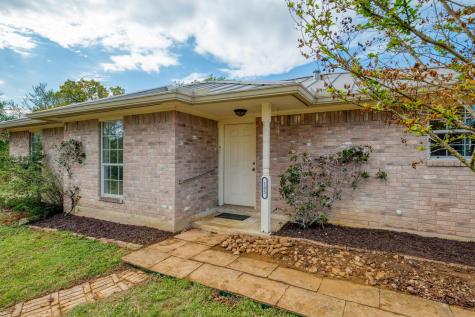 185 E Broken Tree Lane Smithville TX 78957