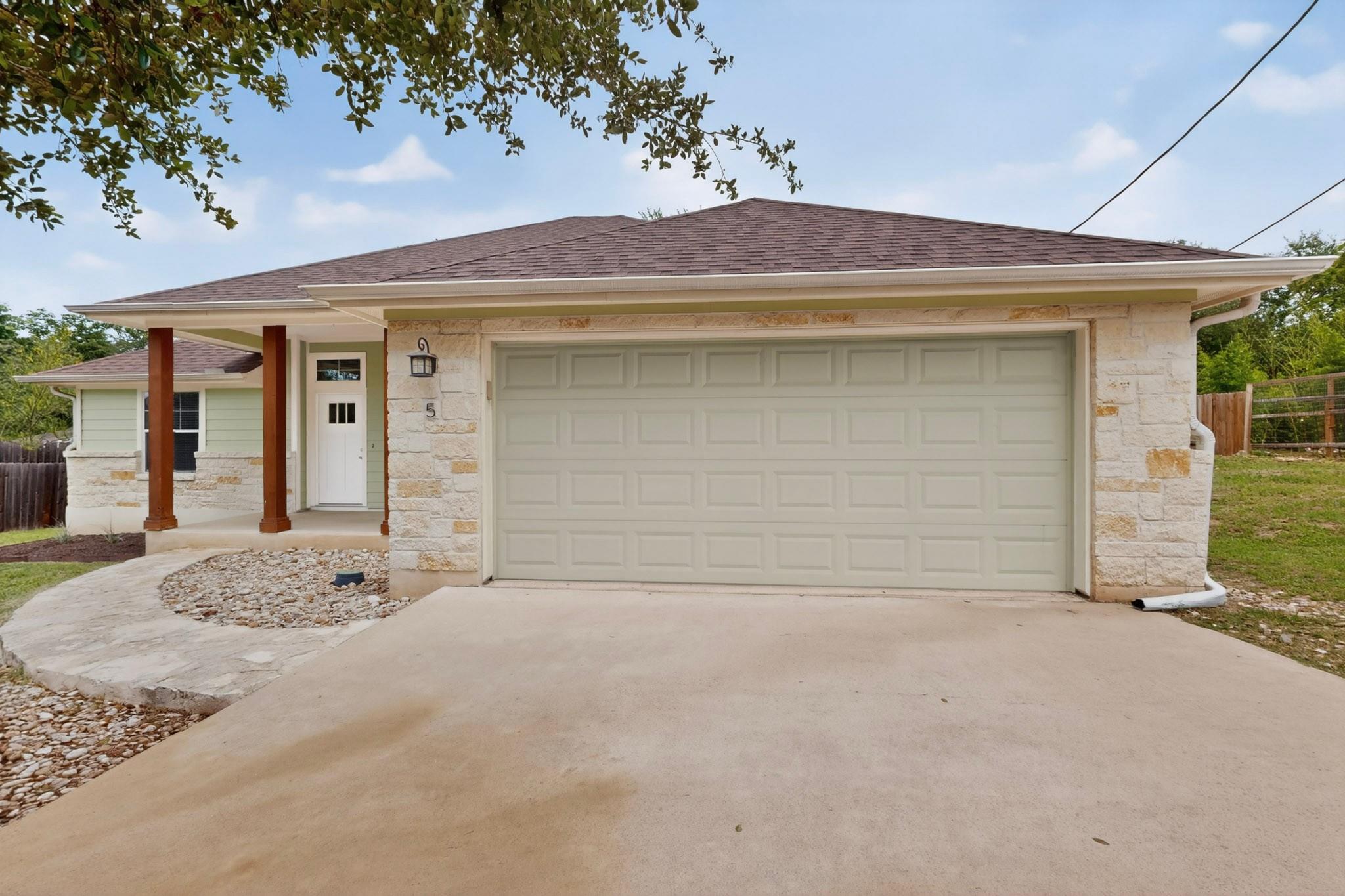 5 Las Flores Drive Wimberley TX 78676