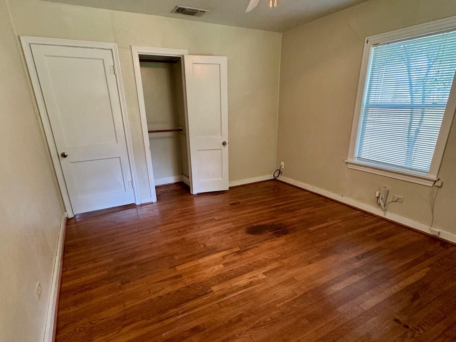 762 E Walnut Street La Grange TX 78945