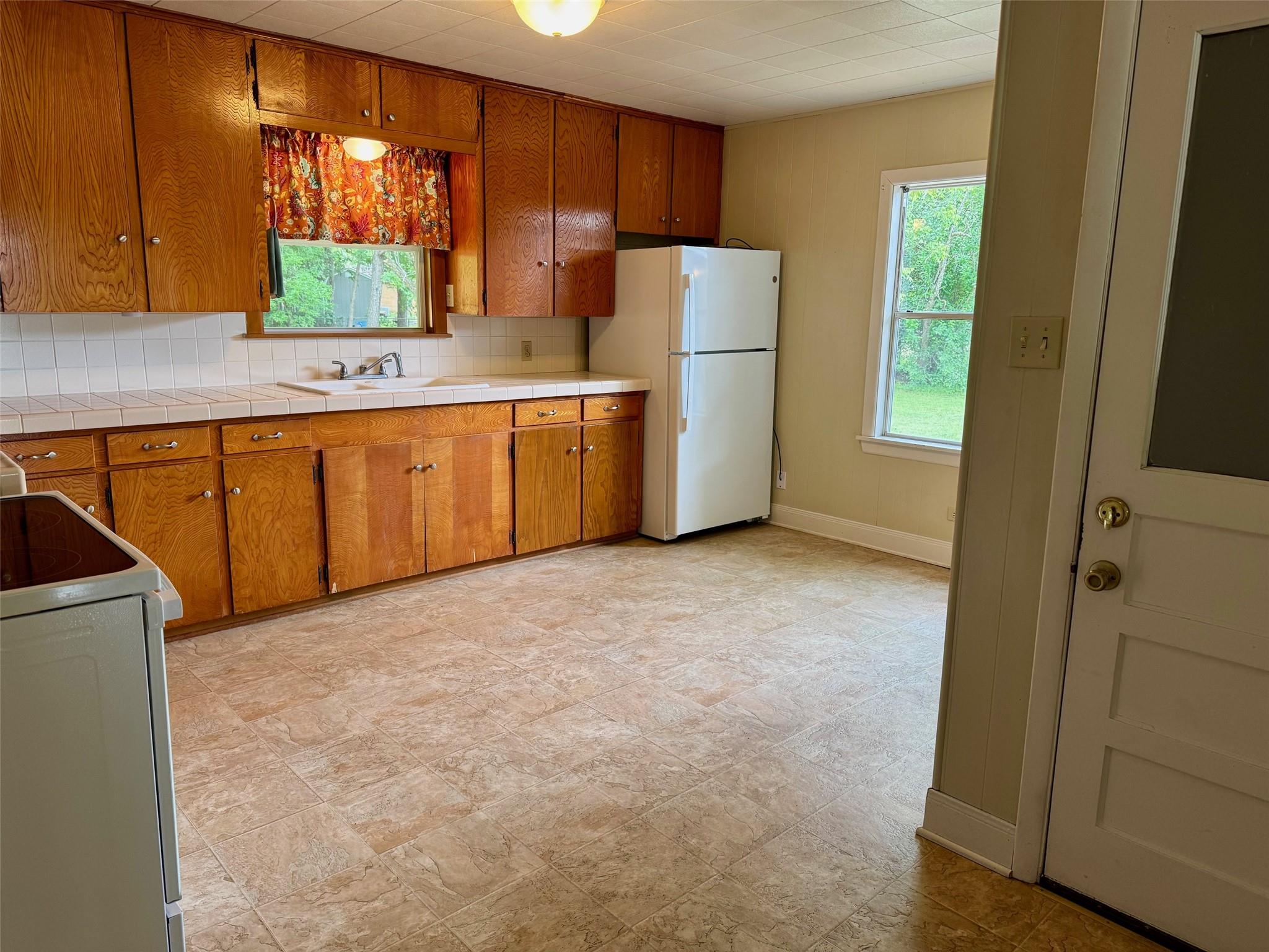 762 E Walnut Street La Grange TX 78945