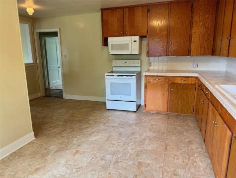 762 E Walnut Street La Grange TX 78945