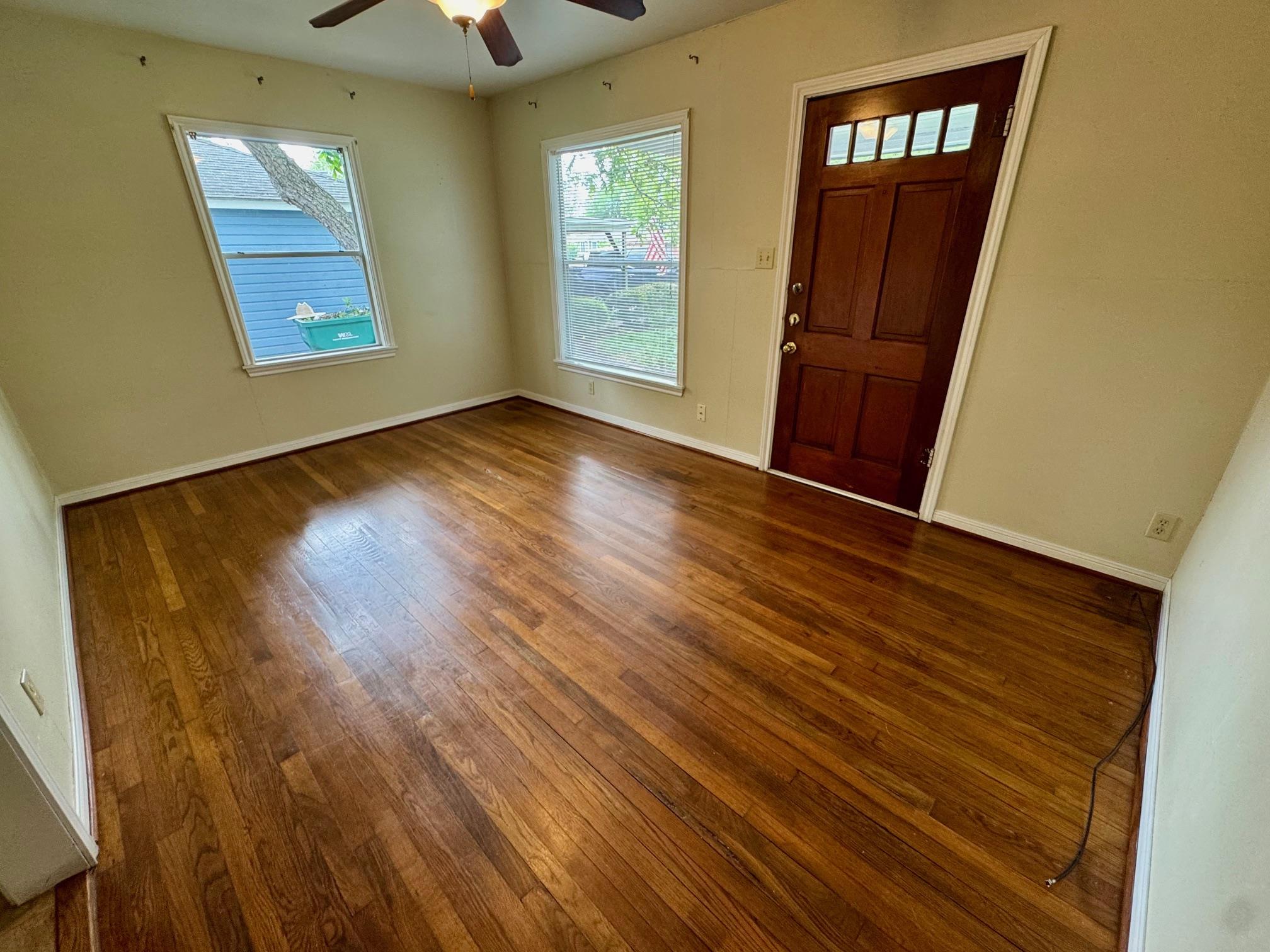 762 E Walnut Street La Grange TX 78945