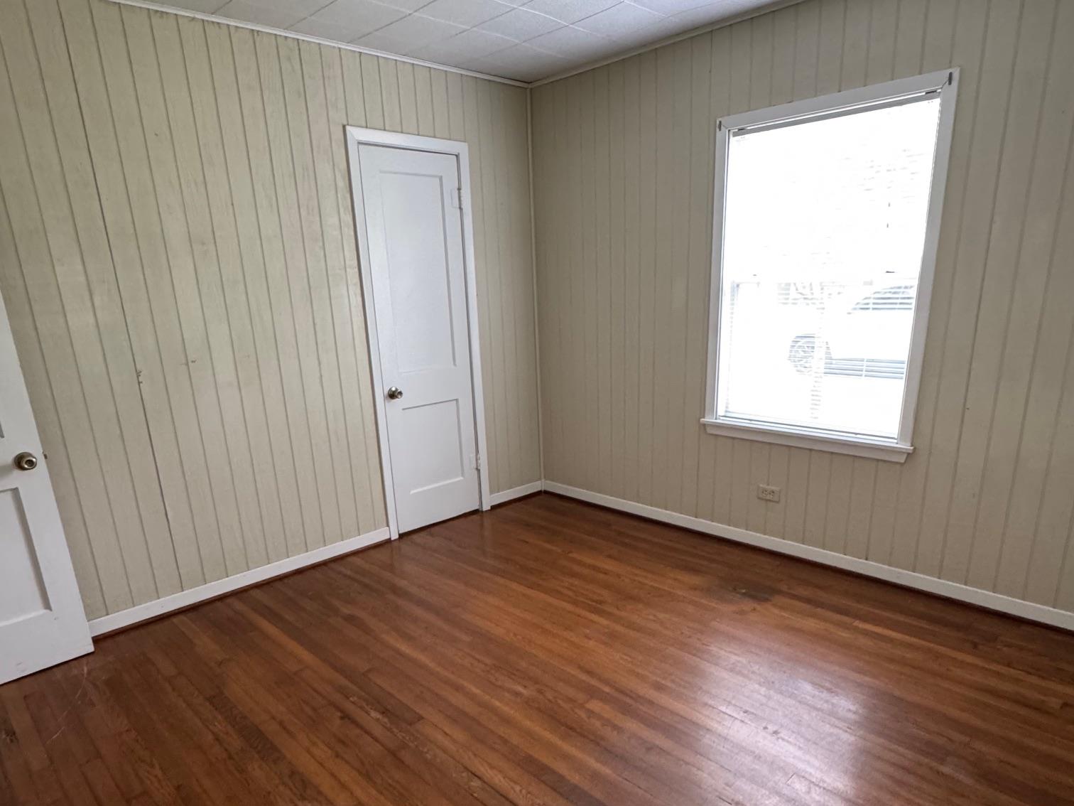 762 E Walnut Street La Grange TX 78945
