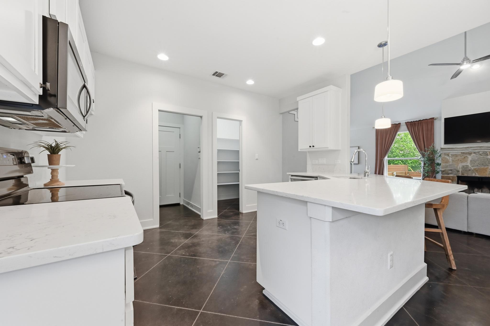820 Panorama Drive Dripping Springs TX 78620