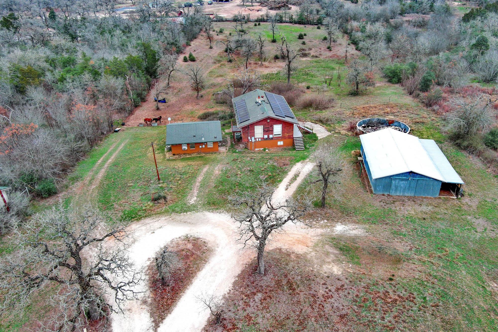 537 Leisure Lane Cedar Creek TX 78612
