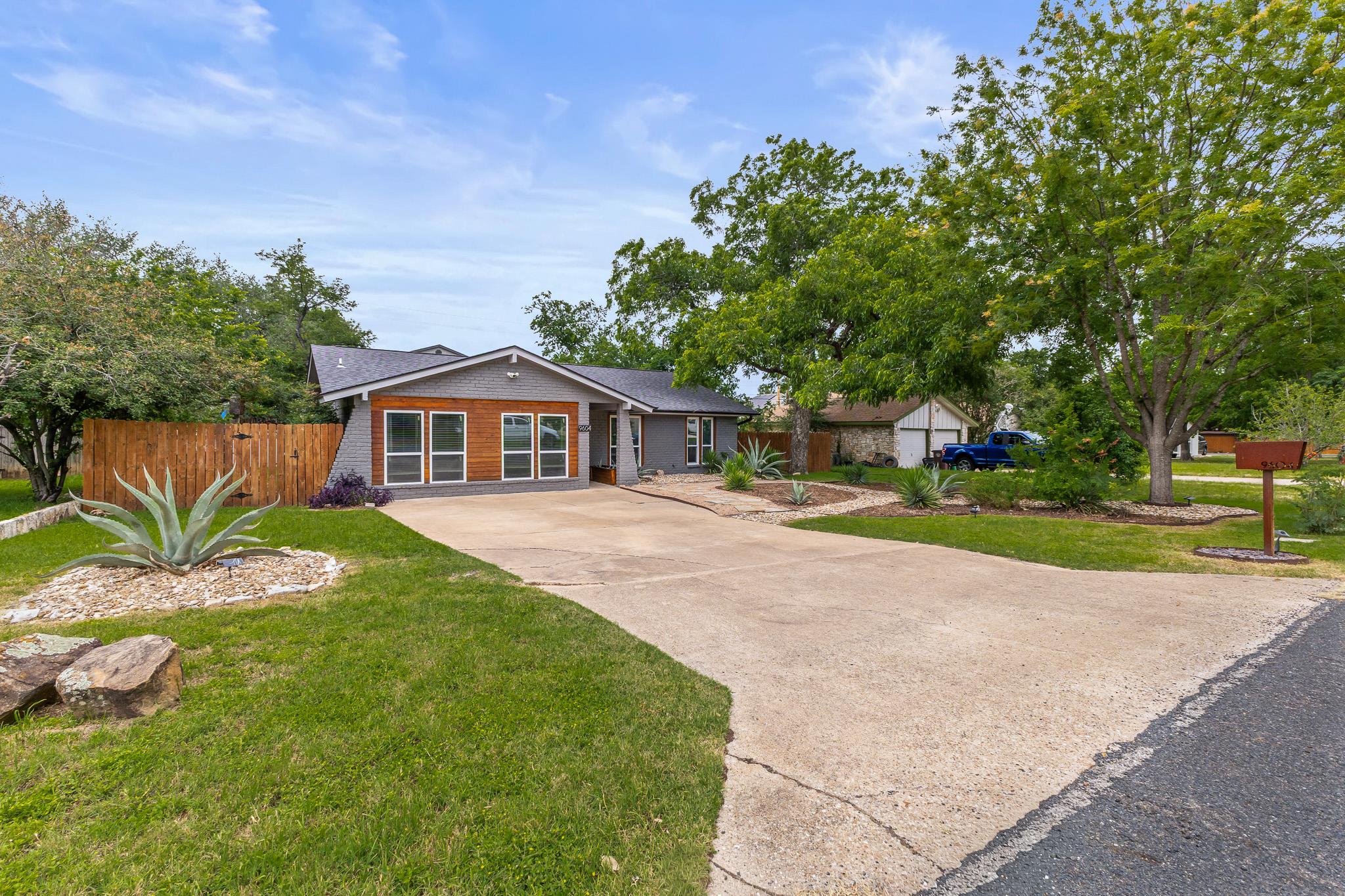 9604 Newberry Drive Austin TX 78729