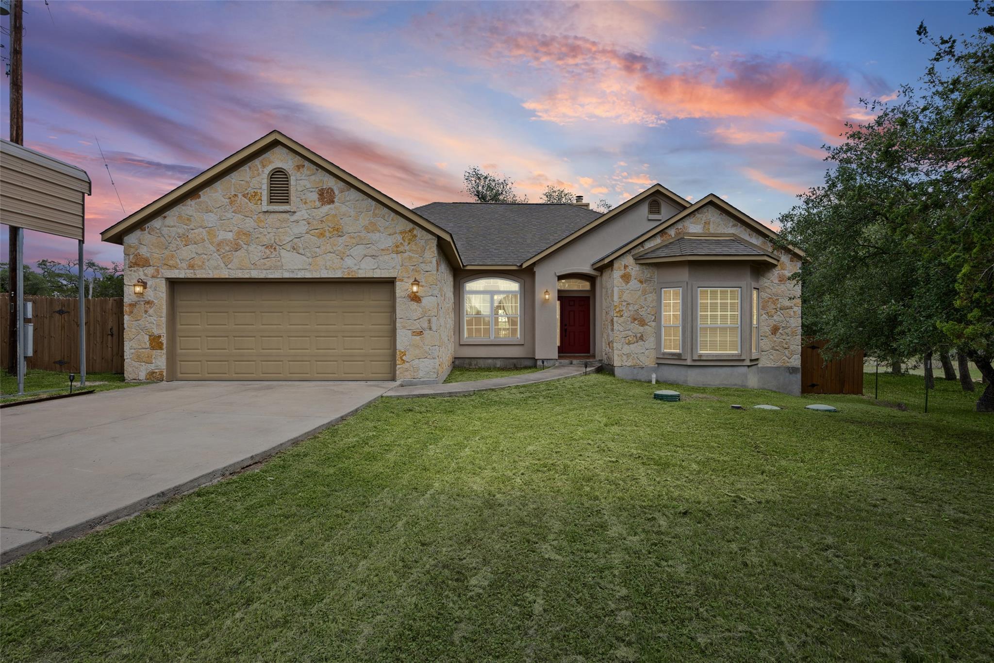 10409 Little Creek Circle Dripping Springs TX 78620