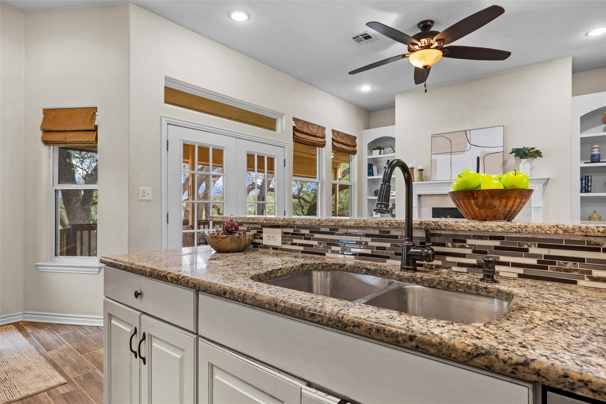 10409 Little Creek Circle Dripping Springs TX 78620
