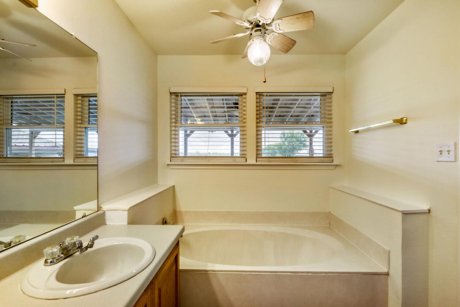 2601 Windy Ridge Road Taylor TX 76574