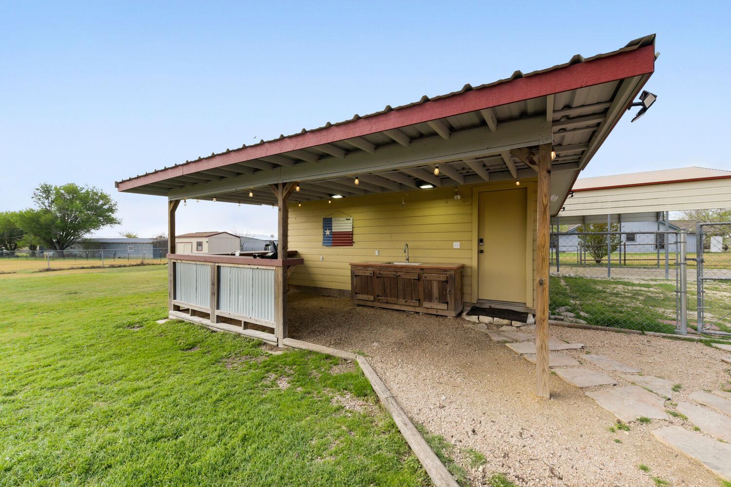 2601 Windy Ridge Road Taylor TX 76574