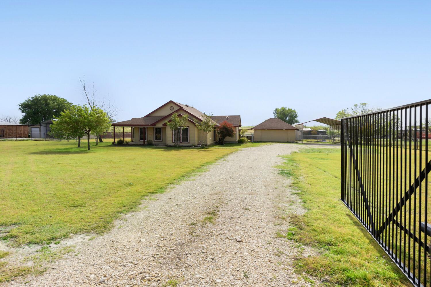 2601 Windy Ridge Road Taylor TX 76574