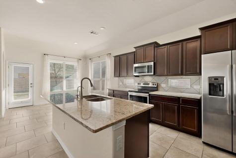 102 Plantain Drive Hutto TX 78634