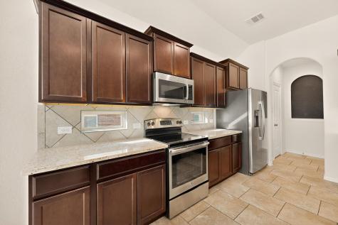 102 Plantain Drive Hutto TX 78634