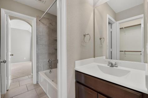 102 Plantain Drive Hutto TX 78634