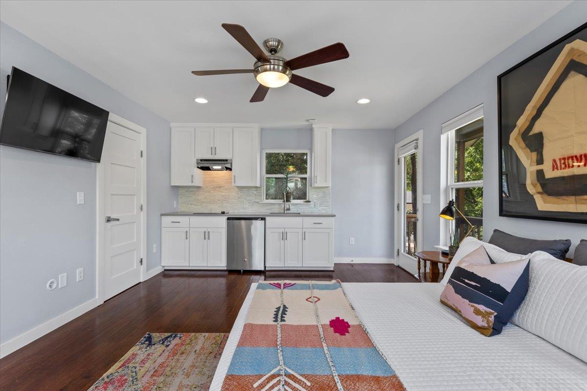1005 Taffy Court Austin TX 78704