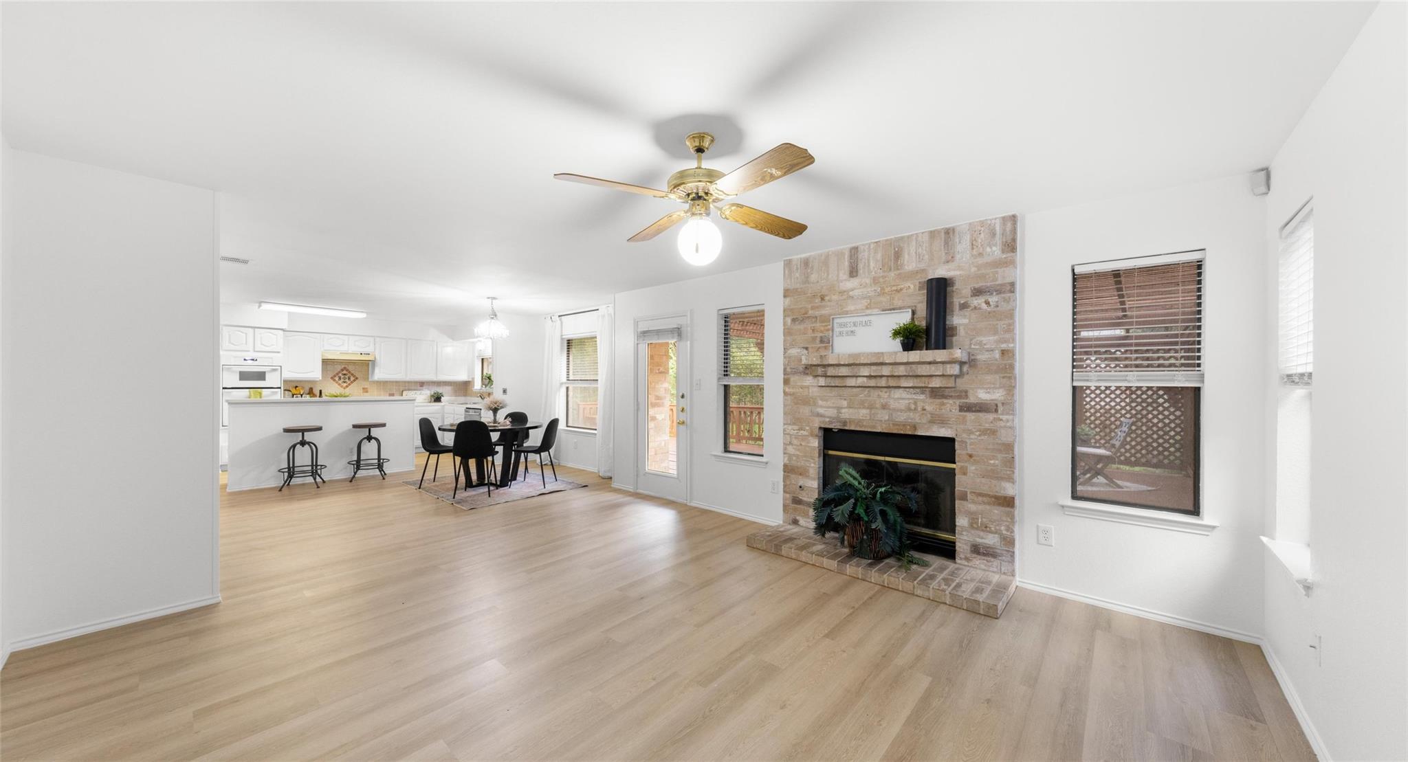 13248 Kerrville Folkway Austin TX 78729