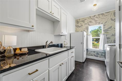 802 Wilkes Street Smithville TX 78957