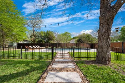 802 Wilkes Street Smithville TX 78957