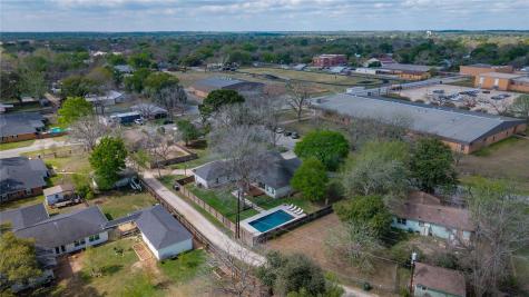 802 Wilkes Street Smithville TX 78957
