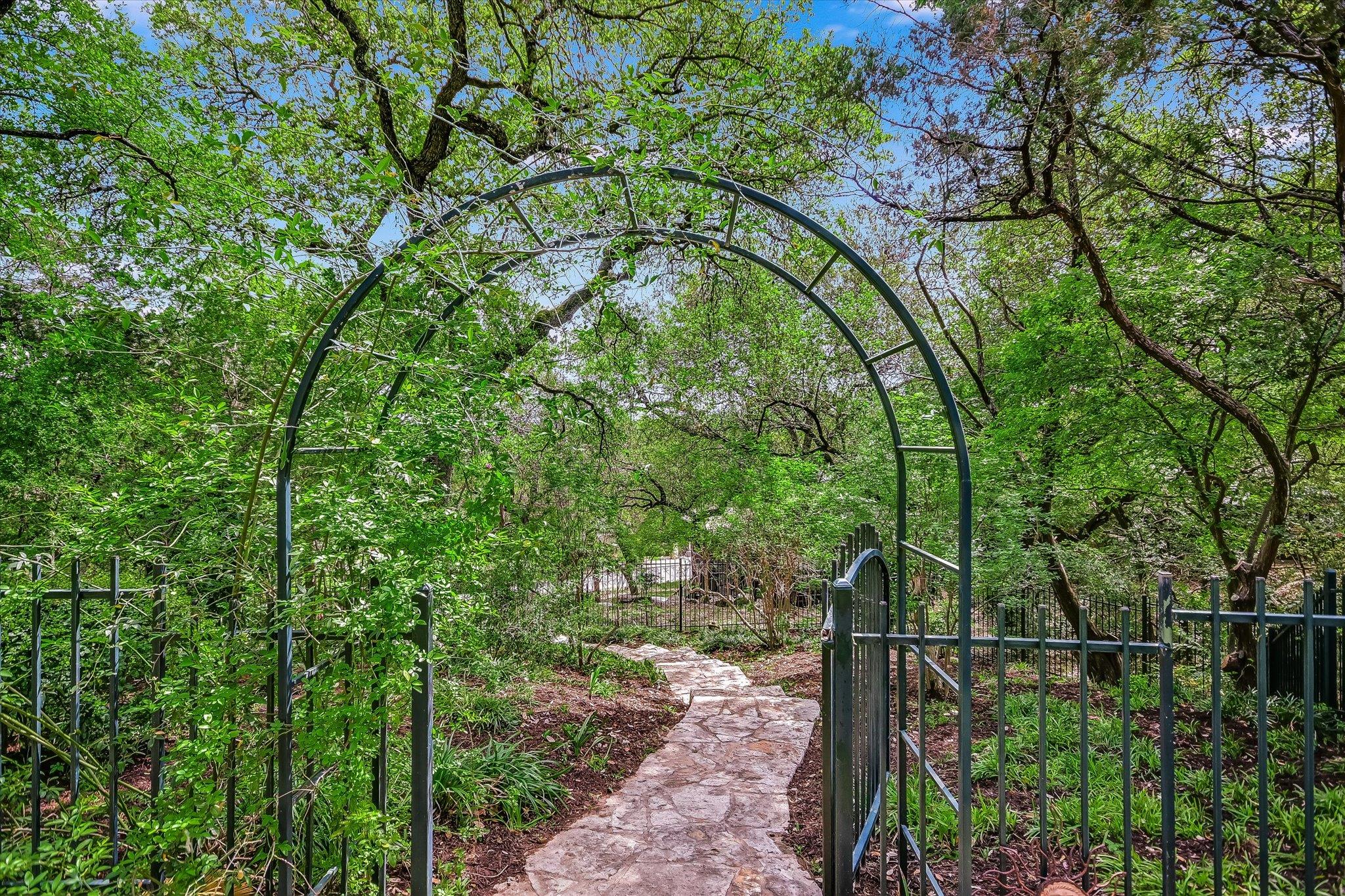 3901 Prentice Lane Austin TX 78746