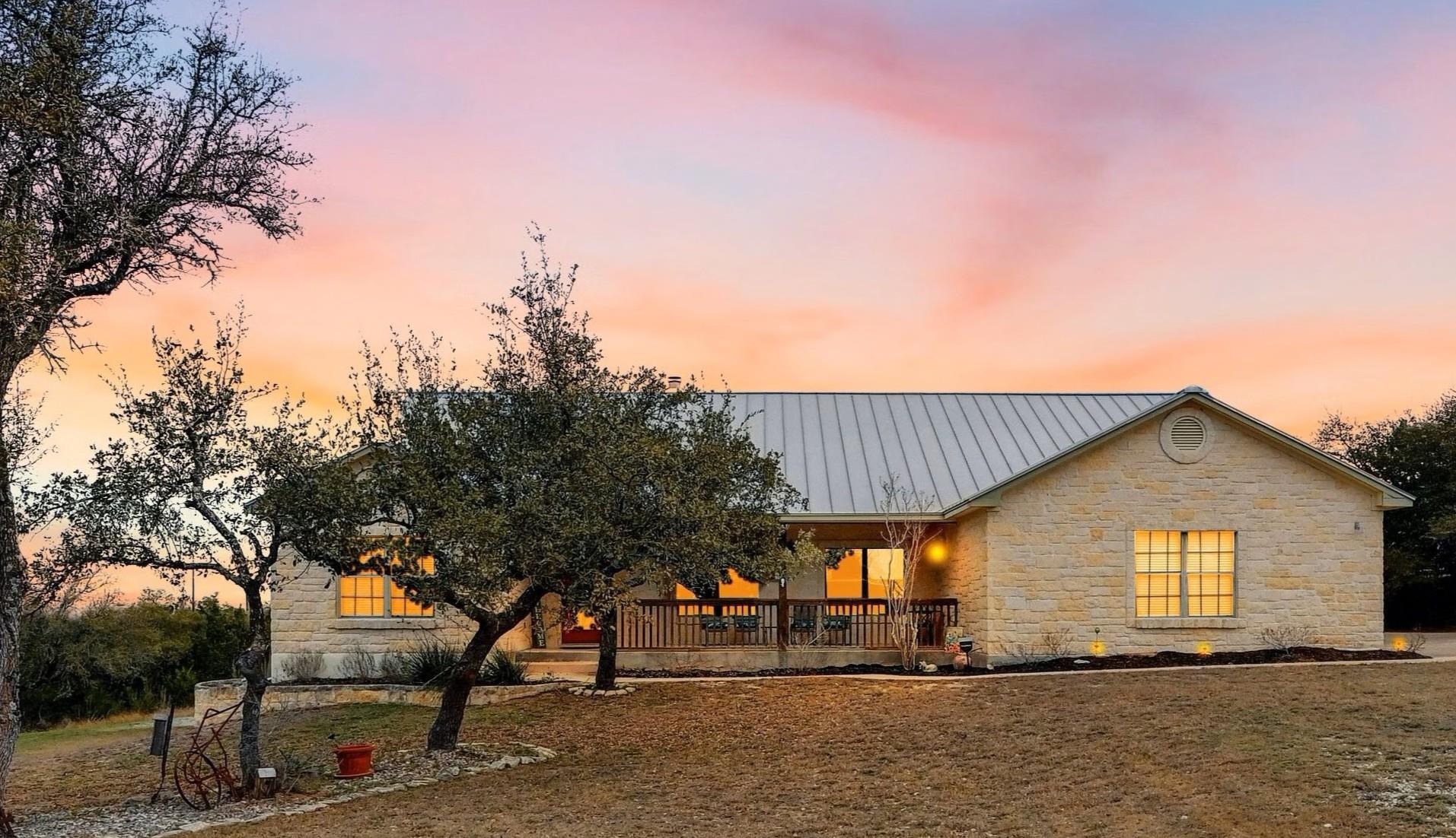 1370 Sunset View Fischer TX 78623