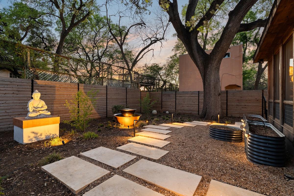 713 E 32nd Street Austin TX 78705