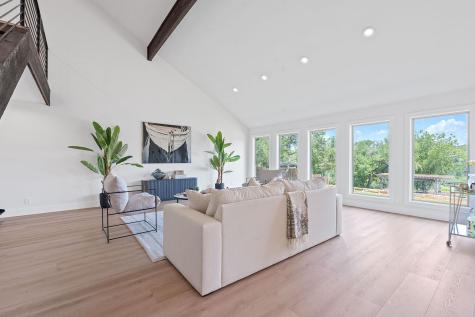 1325 Likeness Road Spicewood TX 78669