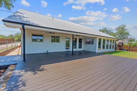 1325 Likeness Road Spicewood TX 78669