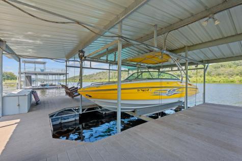 1325 Likeness Road Spicewood TX 78669