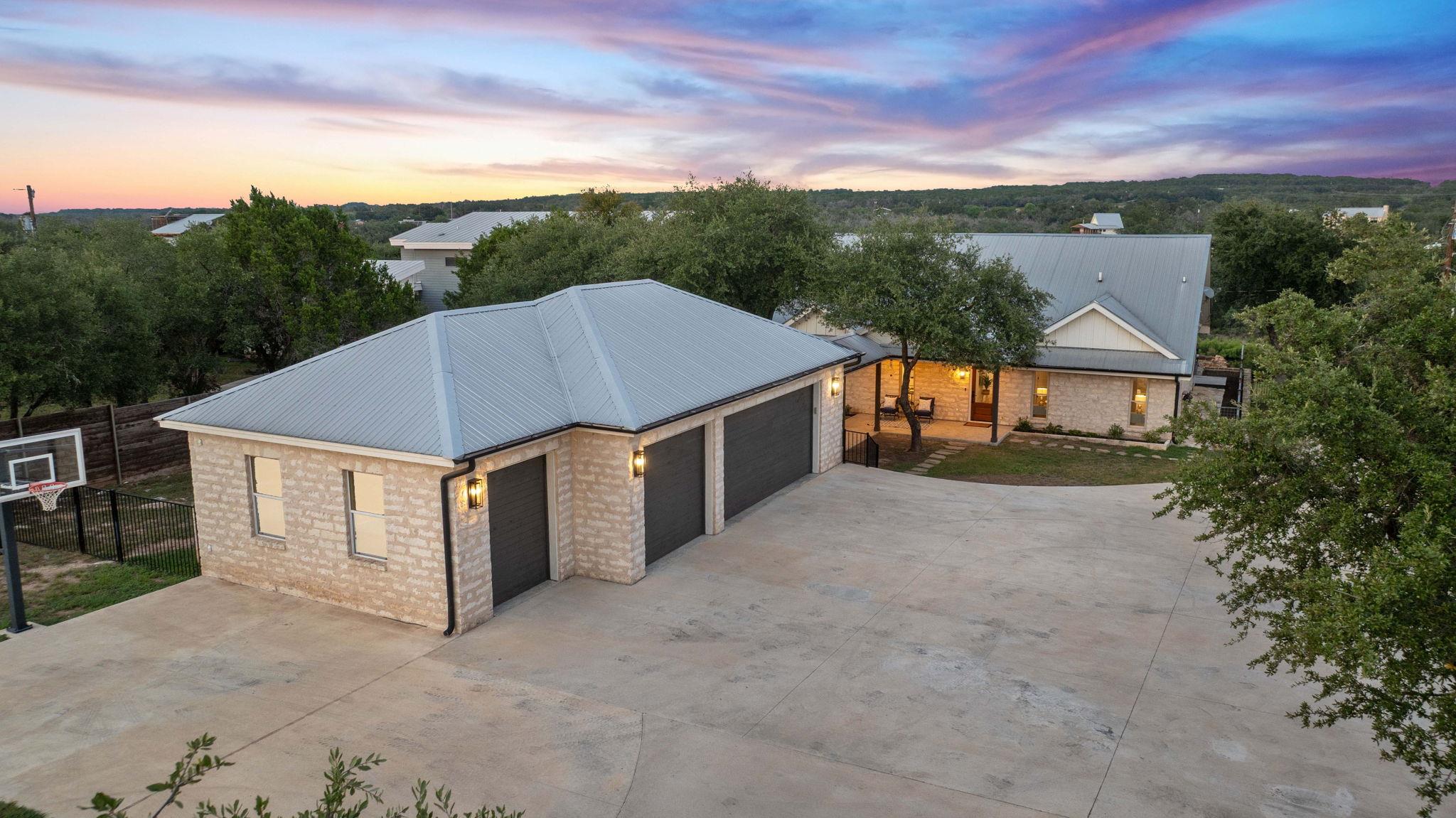 1325 Likeness Road Spicewood TX 78669