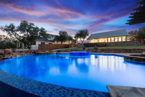 1325 Likeness Road Spicewood TX 78669