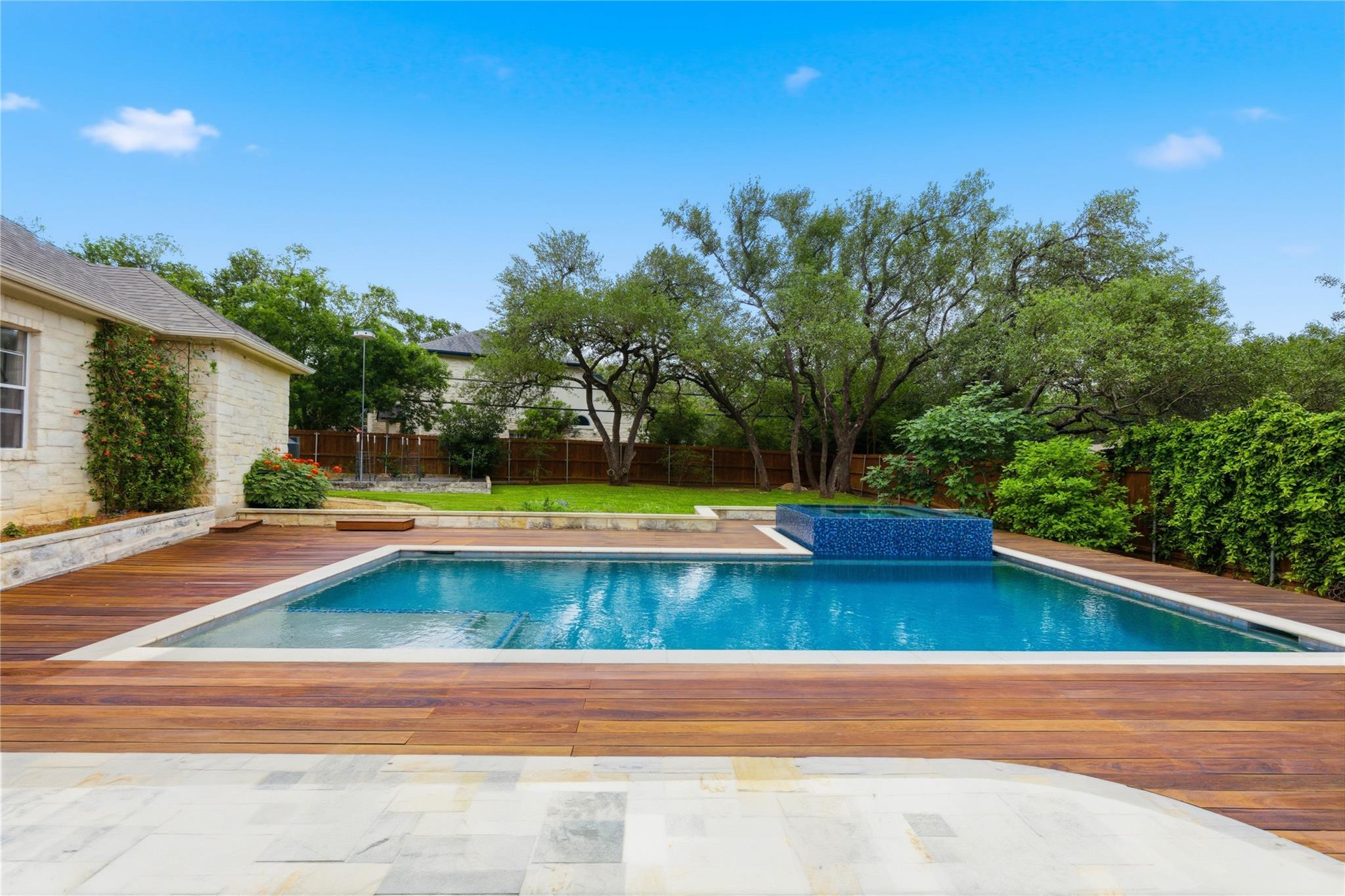 6513 Way Lane Austin TX 78739
