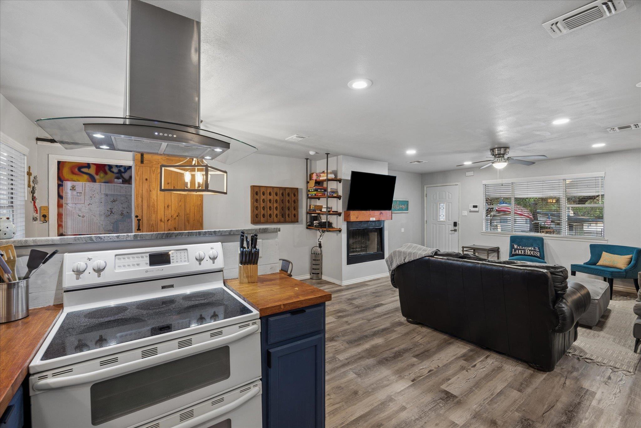 4247 River Oaks Drive Kingsland TX 78639