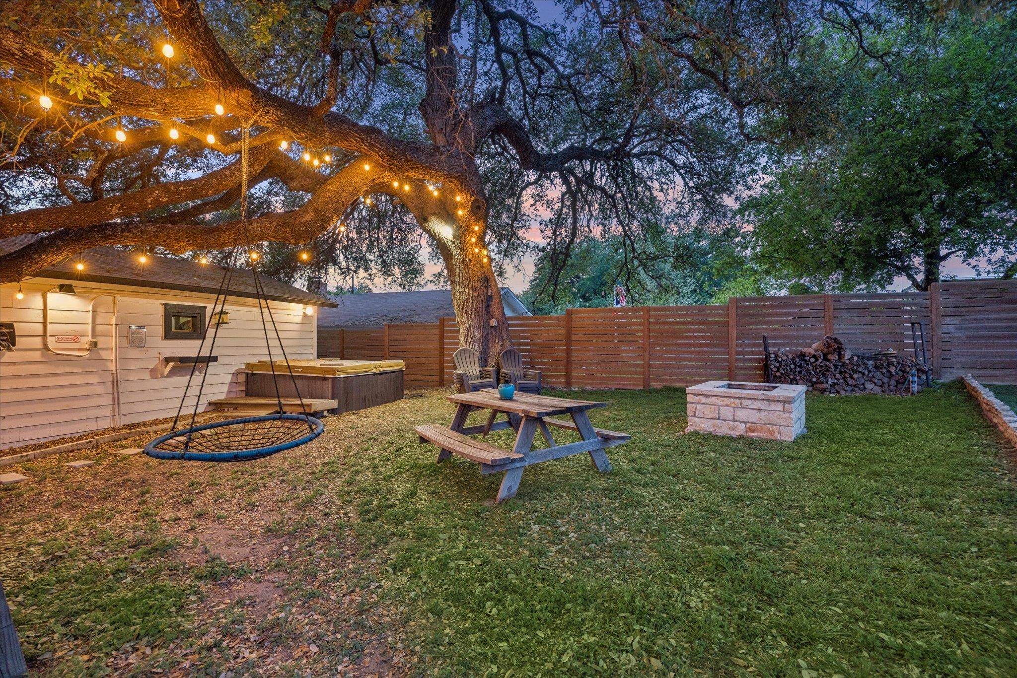 4247 River Oaks Drive Kingsland TX 78639