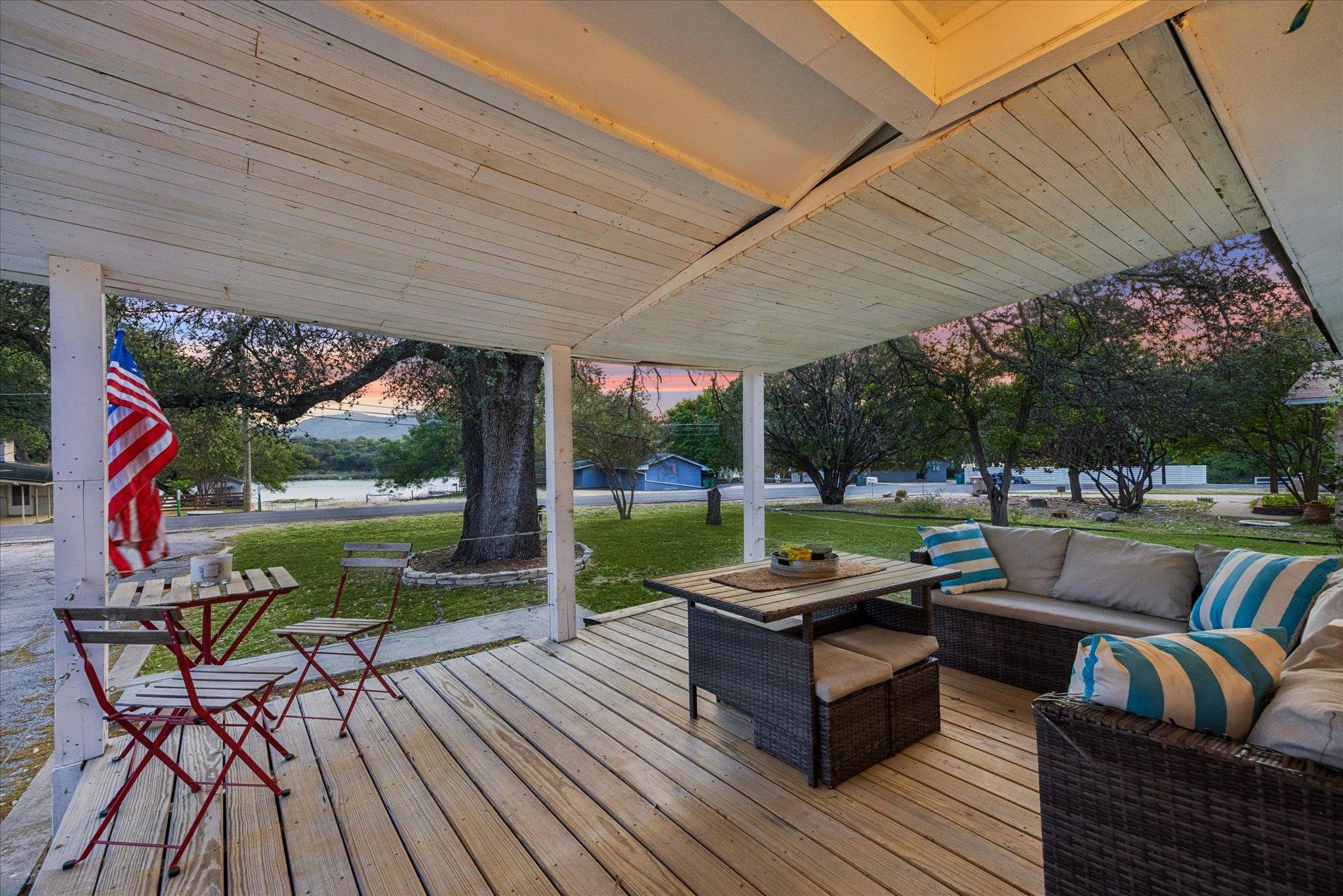 4247 River Oaks Drive Kingsland TX 78639