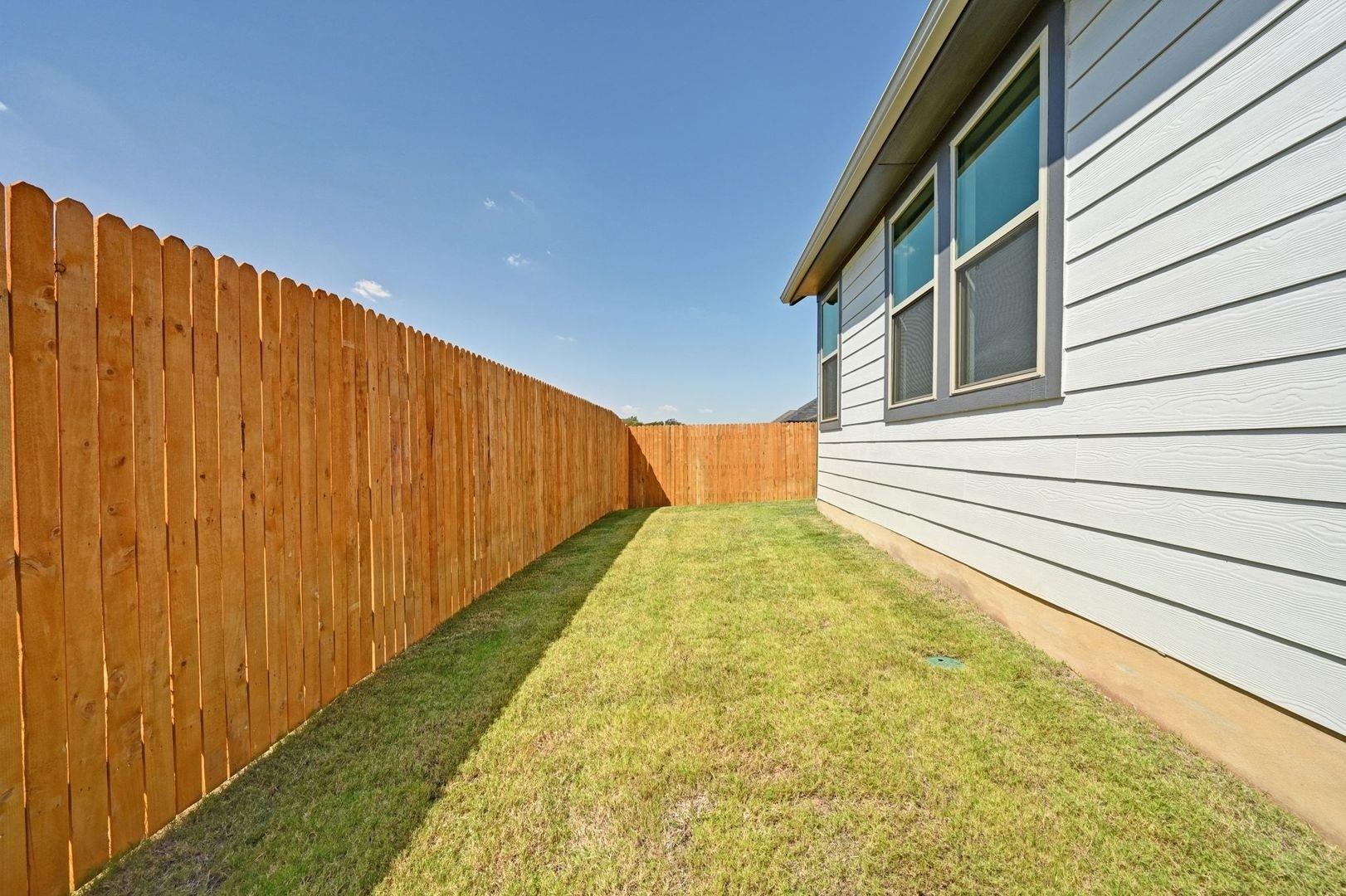 270 Bendecido Loop Elgin TX 78621