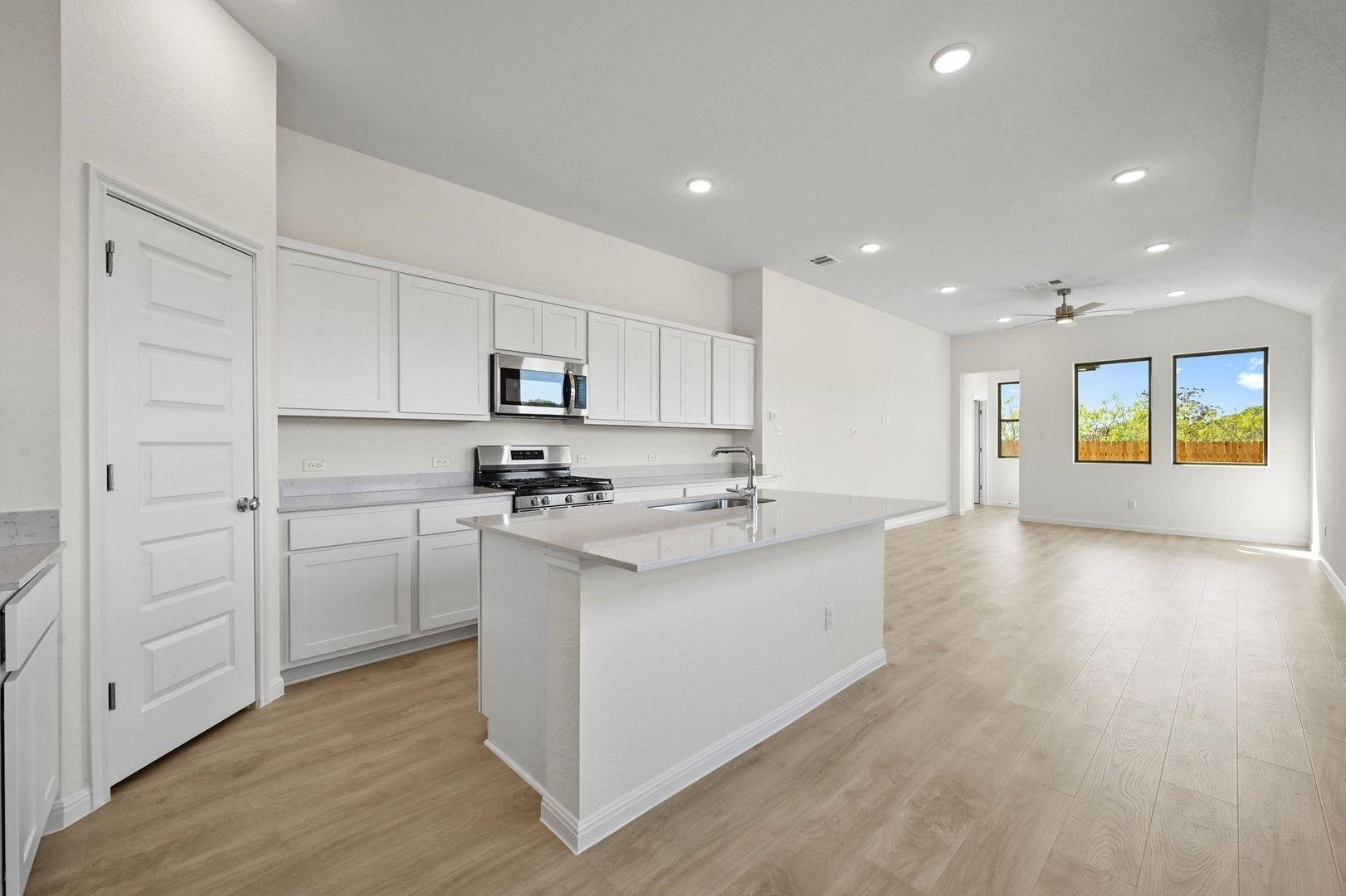 270 Bendecido Loop Elgin TX 78621
