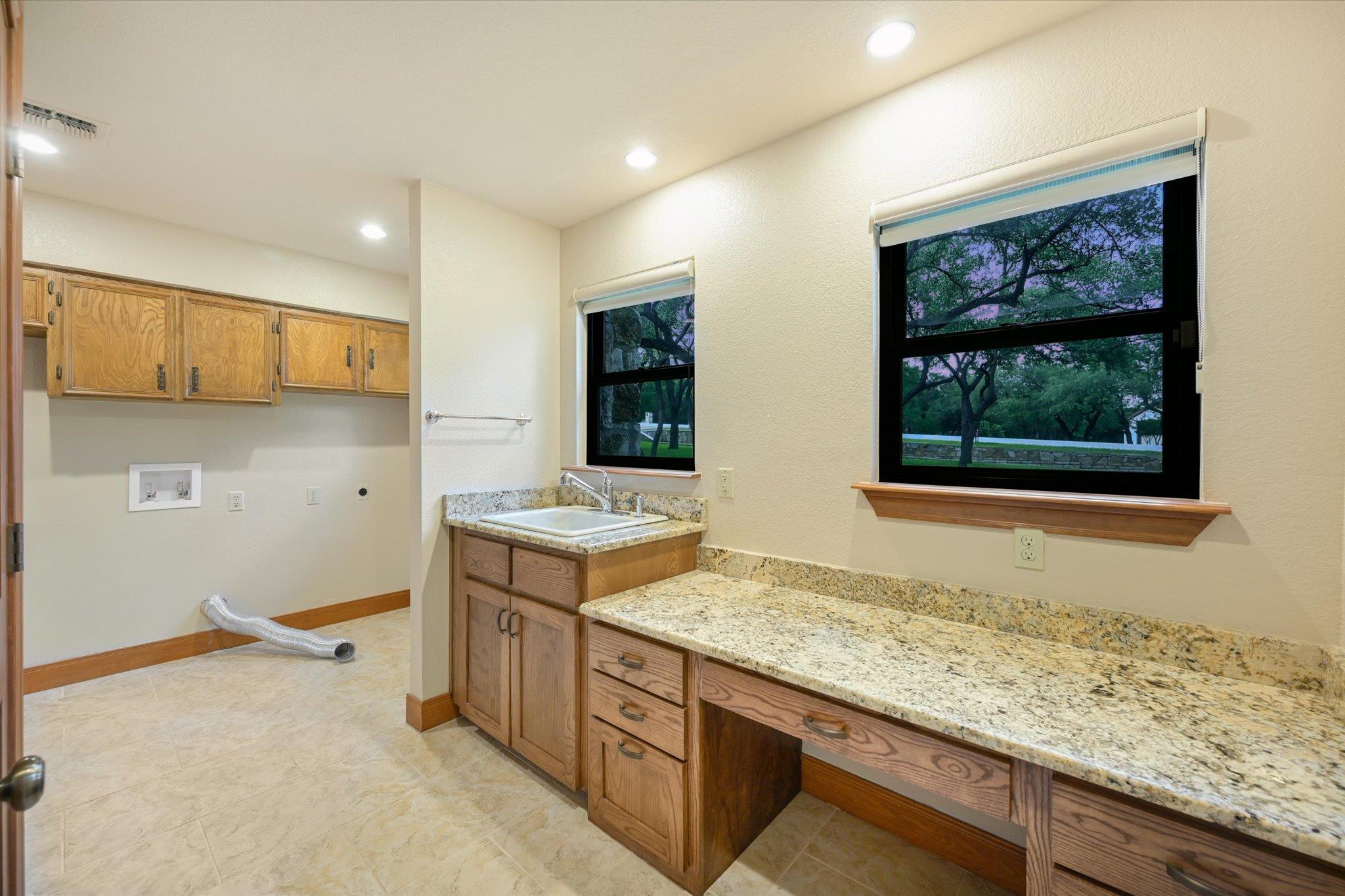 9111 Glenlake Drive Austin TX 78730