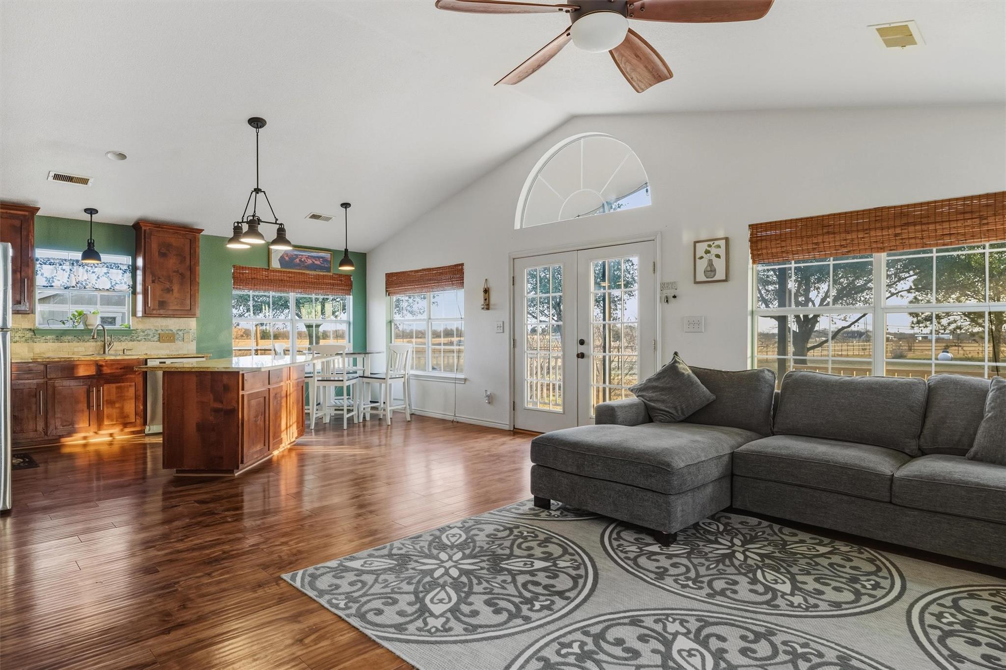 178 Balch Road Elgin TX 78621
