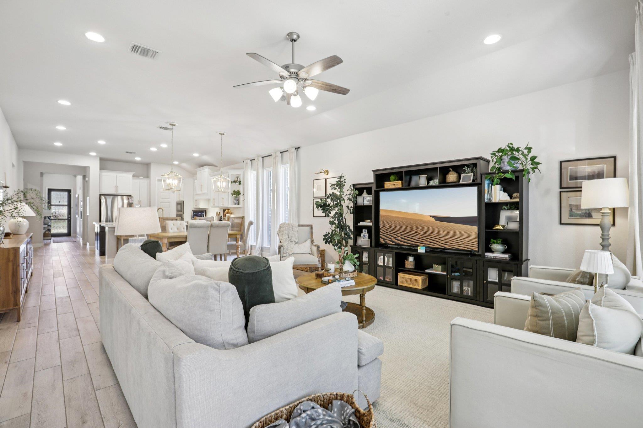156 Plumbago Loop Bastrop TX 78602