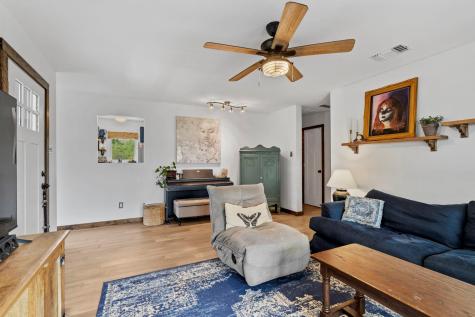 10006 Janet Loop Dripping Springs TX 78620