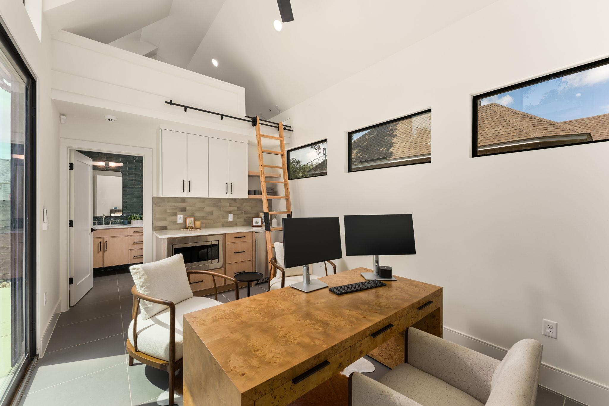 212 Fletcher Street Austin TX 78704