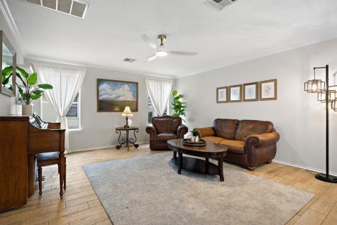 107 Easy Street Hutto TX 78634