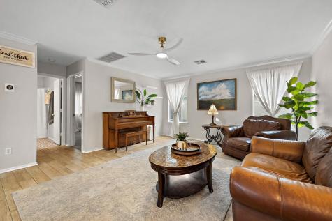 107 Easy Street Hutto TX 78634
