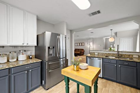 107 Easy Street Hutto TX 78634